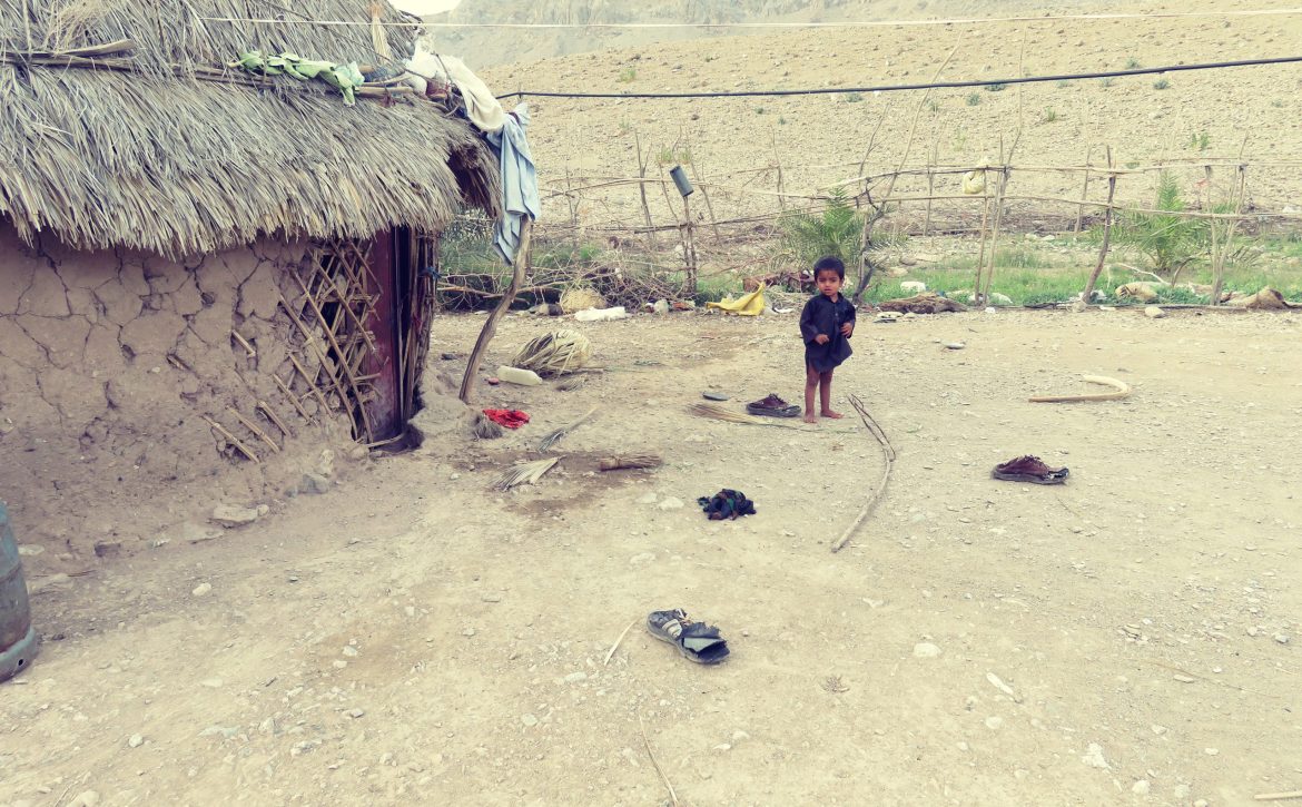 فقر معیشتی